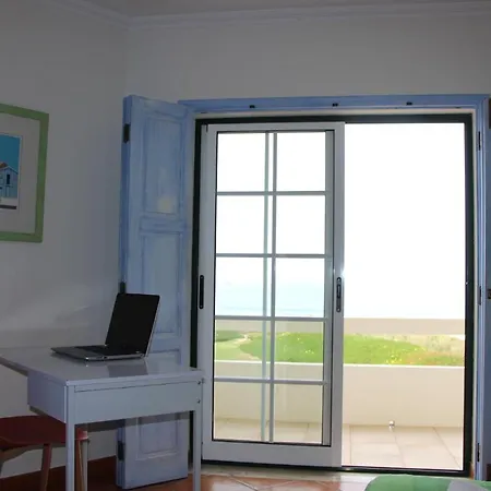 Апартаменты Baleal, By The Sea With Swimming Pool Балеал