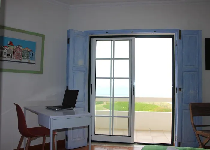 Апартаменты Baleal, By The Sea With Swimming Pool Балеал